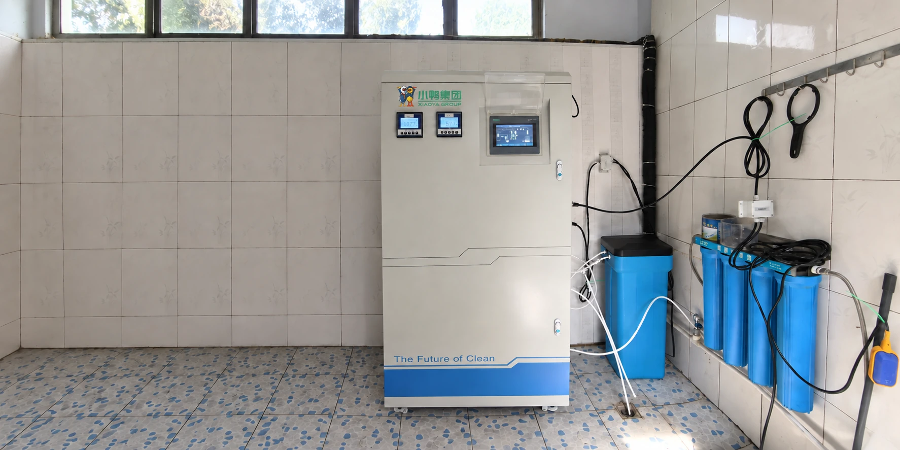 AI-adapted installation visualization based on Xiaoya reference photos, showing the generator and water-preparation equipment